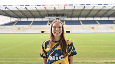 Two-time Netball Super League Champion Bella Baylis signs for NIC Rhinos